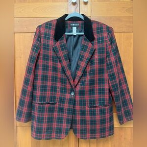 Sag Harbor VTG Red and Black Plaid Women's Blazer Size 16